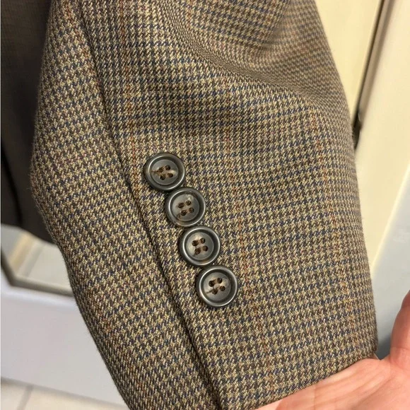 Joseph & Feiss Gold Men’s Sport Coat, Size 48L